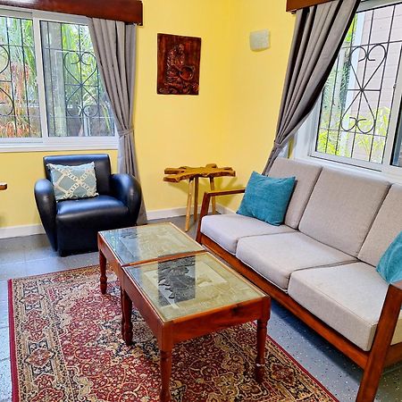 Harbour View Boutique Hotel & Yoga Retreat Belize City Exterior foto