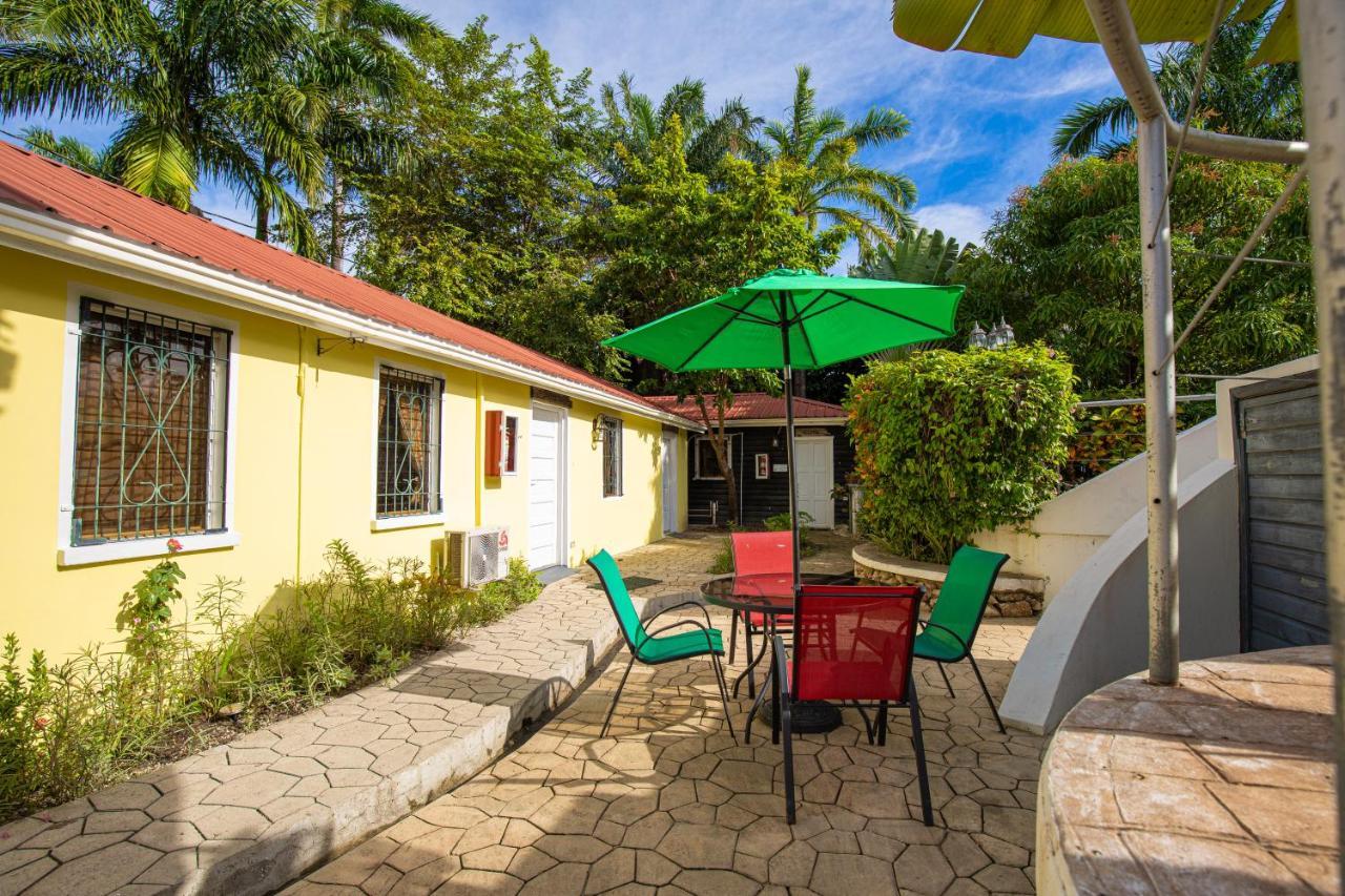 Harbour View Boutique Hotel & Yoga Retreat Belize City Exterior foto