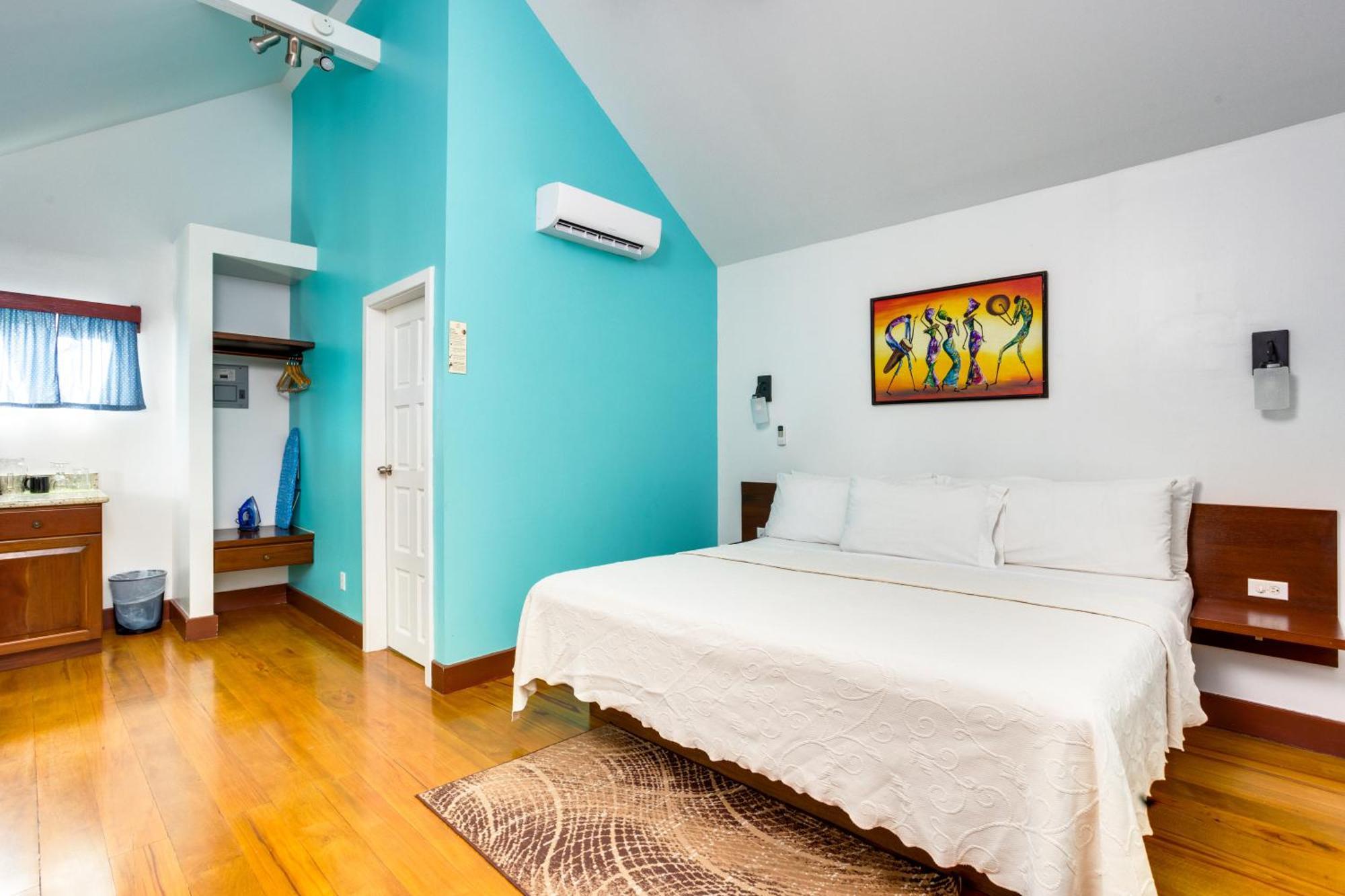 Harbour View Boutique Hotel & Yoga Retreat Belize City Exterior foto