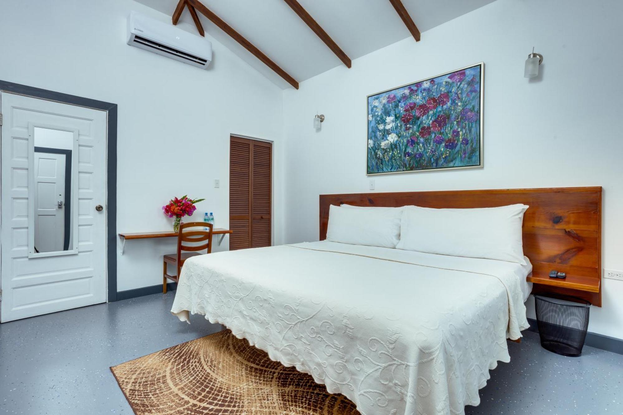 Harbour View Boutique Hotel & Yoga Retreat Belize City Zimmer foto