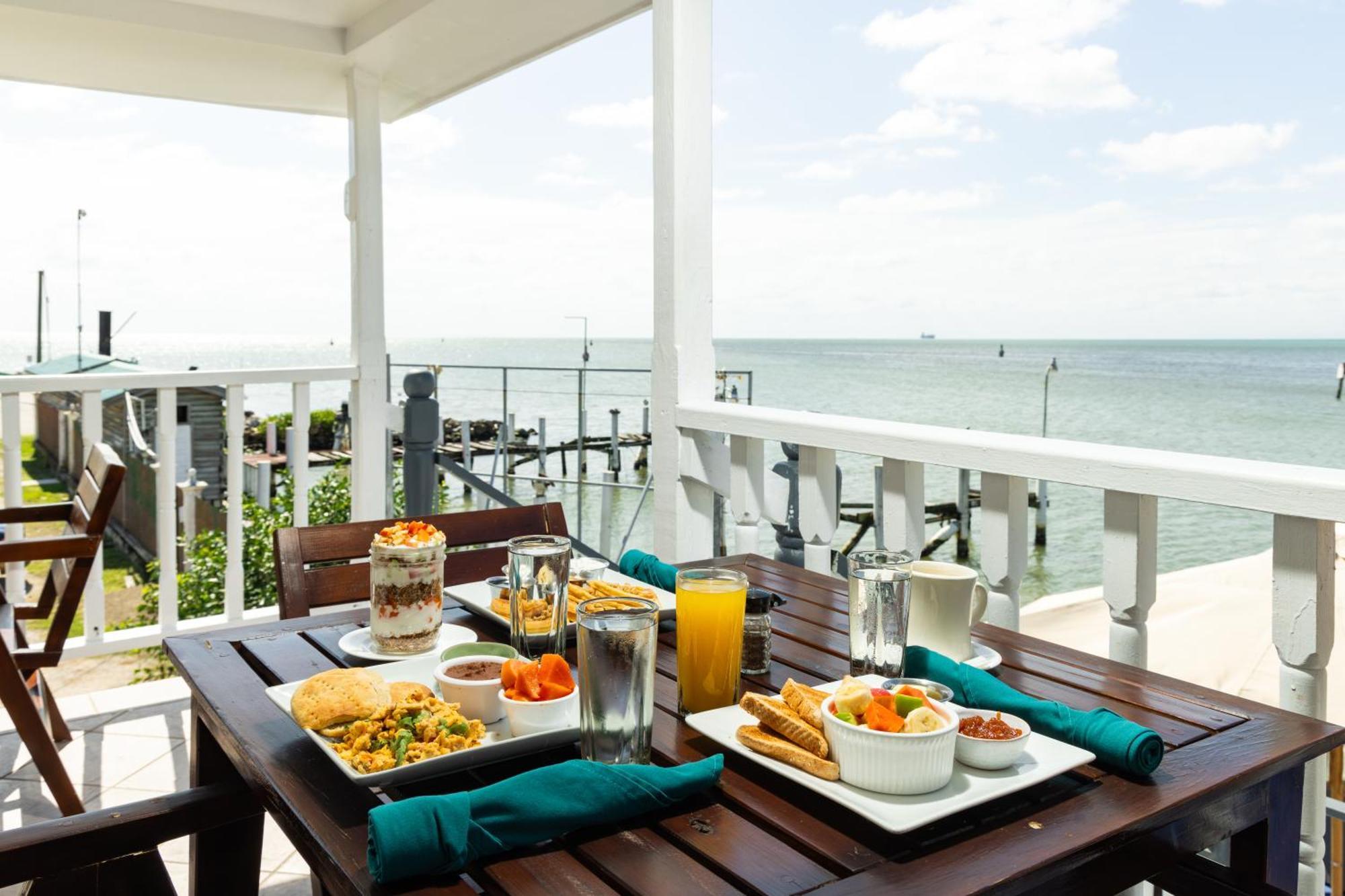 Harbour View Boutique Hotel & Yoga Retreat Belize City Exterior foto